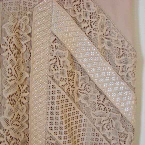 Guess Lacey Bodycon Mini Dress Nude Tan Stretch Bandage Holiday Party Size Small - Picture 9 of 13